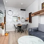 Rentplanet - Towarowa Towers