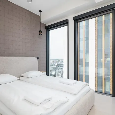 Rentplanet - Towarowa Towers Appartement