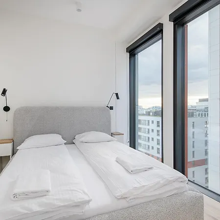 Rentplanet - Towarowa Towers Appartement