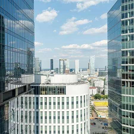 Rentplanet - Towarowa Towers * Warschau