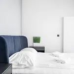 Rentplanet - Towarowa Towers Lägenhet