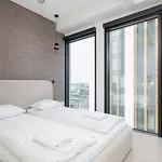 Rentplanet - Towarowa Towers Lägenhet