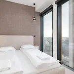 Rentplanet - Towarowa Towers Апартаменты Варшава
