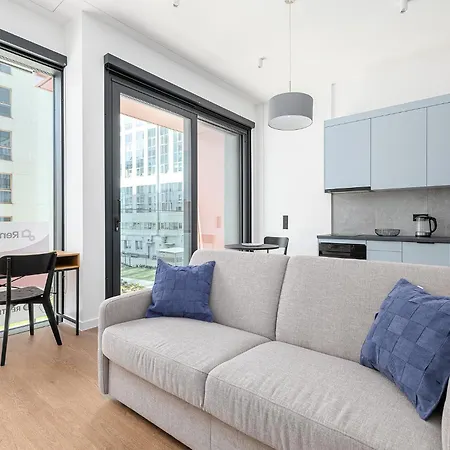 Rentplanet - Towarowa Towers Apartament *