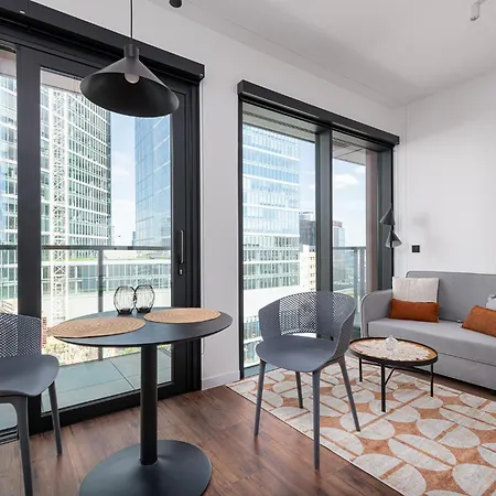 Rentplanet - Towarowa Towers * Warszawa