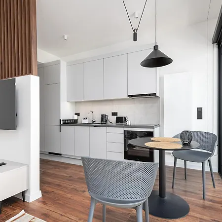 Rentplanet - Towarowa Towers * Warszawa