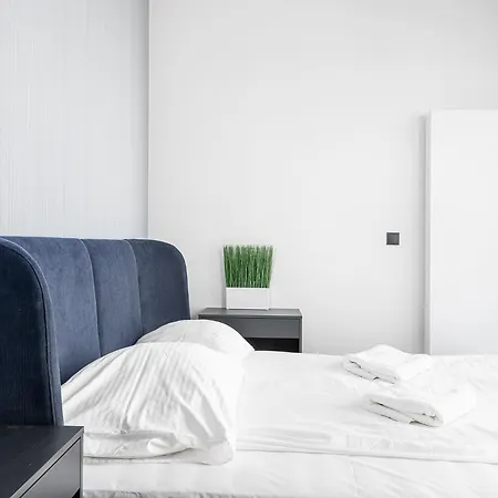 Rentplanet - Towarowa Towers Appartement