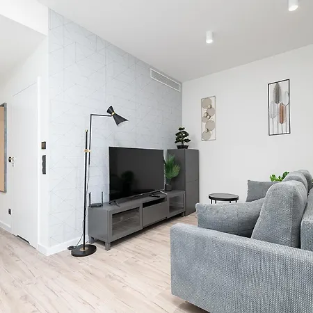 Rentplanet - Towarowa Towers Appartement