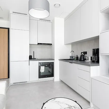 Rentplanet - Towarowa Towers Warszawa