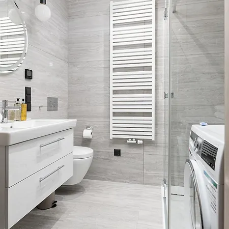 Rentplanet - Towarowa Towers Warszawa