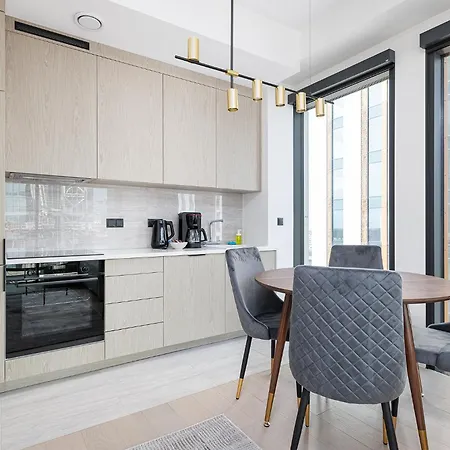 Rentplanet - Towarowa Towers