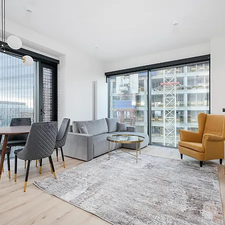 Rentplanet - Towarowa Towers Apartament