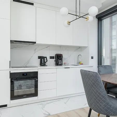 Apartament Rentplanet - Towarowa Towers