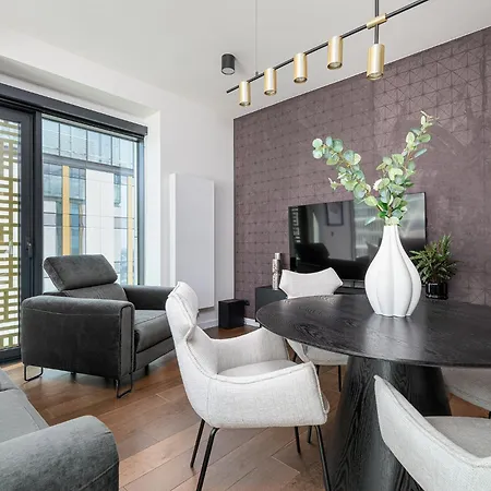 Rentplanet - Towarowa Towers *