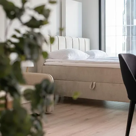 Rentplanet - Towarowa Towers Warschau