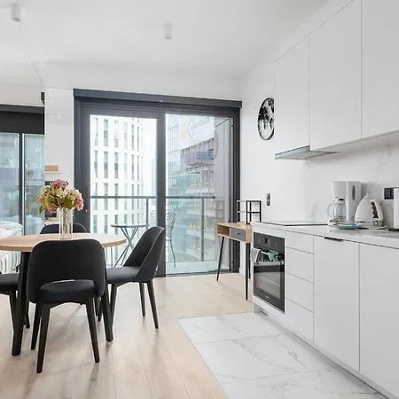 Rentplanet - Towarowa Towers * Warsaw