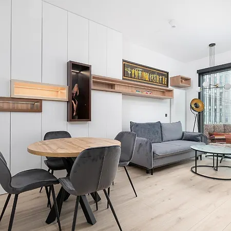 Rentplanet - Towarowa Towers Appartement Warschau