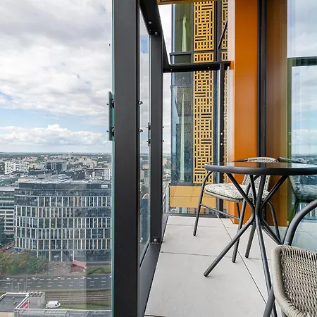 Rentplanet - Towarowa Towers Appartement