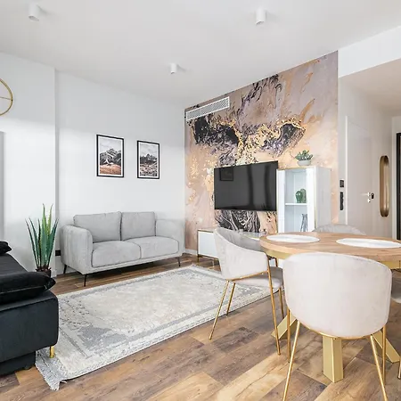 Apartment Rentplanet - Towarowa Towers Warsaw