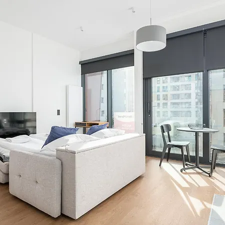 Rentplanet - Towarowa Towers Apartment Warsaw