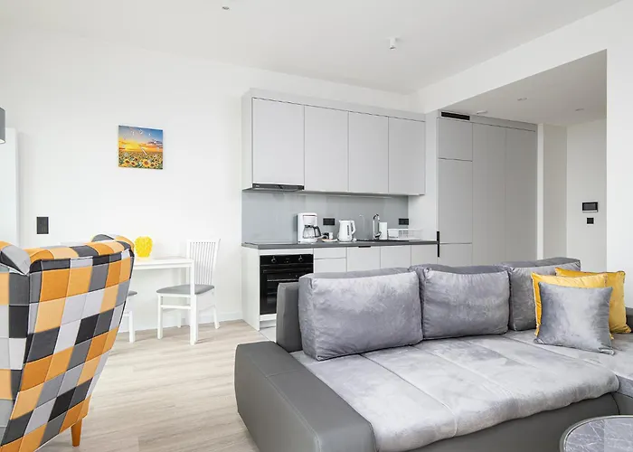 Rentplanet - Towarowa Towers Apartment *