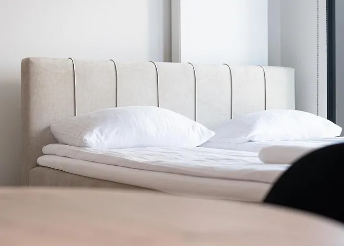 Rentplanet - Towarowa Towers Warsaw