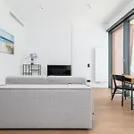 Rentplanet - Towarowa Towers * Varşova