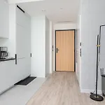 Rentplanet - Towarowa Towers