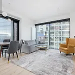 Rentplanet - Towarowa Towers Daire