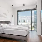 Rentplanet - Towarowa Towers * Varşova