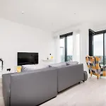 Rentplanet - Towarowa Towers * Varşova