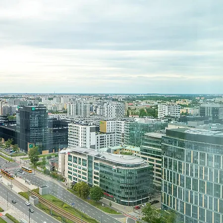 Rentplanet - Towarowa Towers Lejlighed